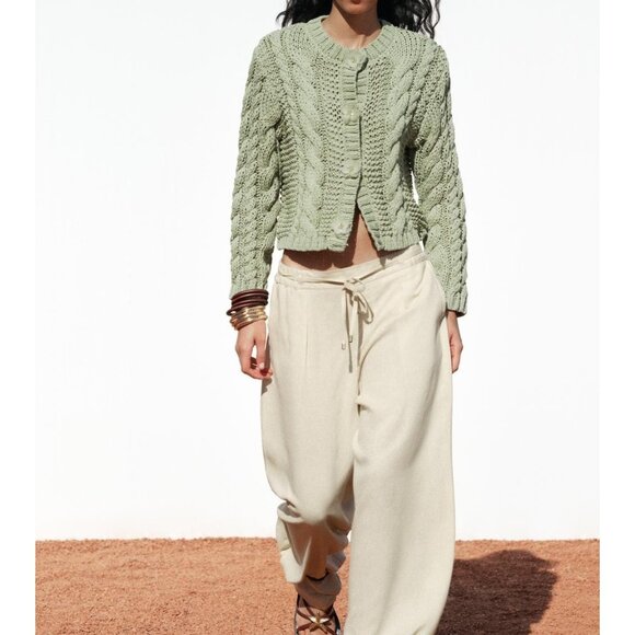 Zara Sweaters - Zara Women Knit Sweater Cardigan Chunky S Small Green flower button 3920/237 NWT